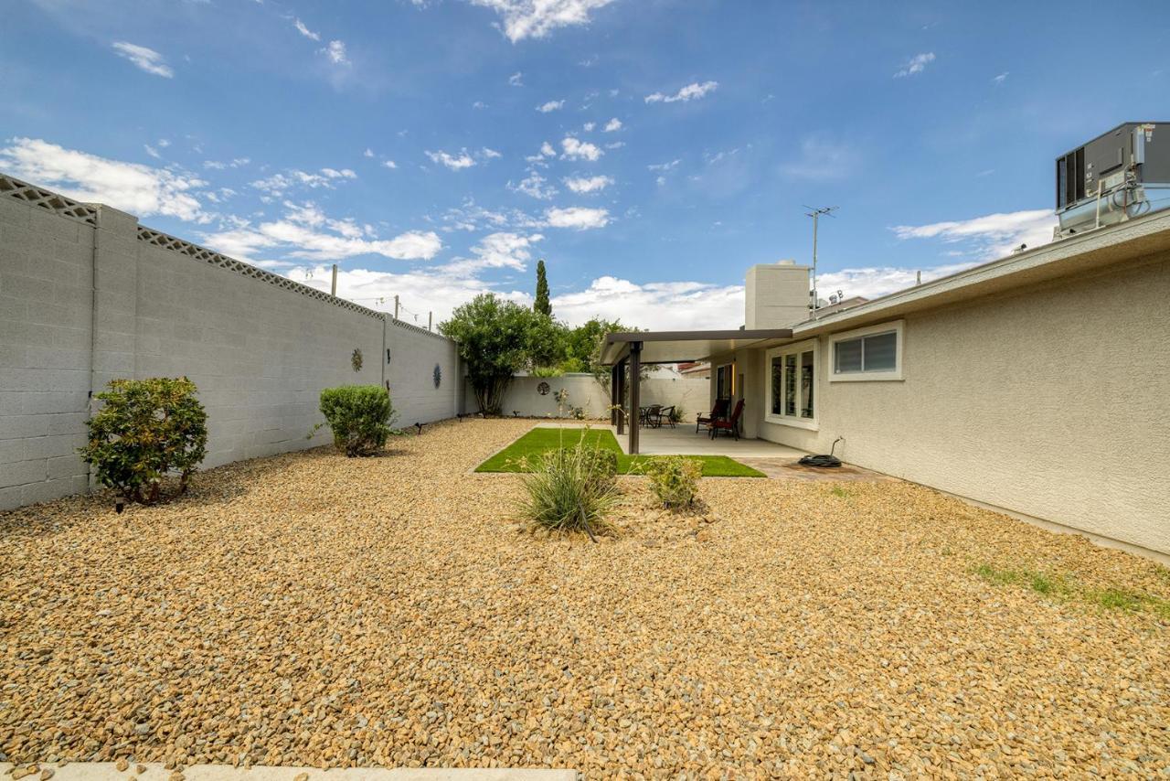 Single Story Minutes From Summerlin With Rv Parking & Dog Friendly Holiday home Las Vegas