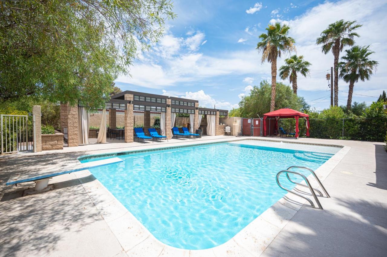 1 Small Secure Studio * Las Vegas