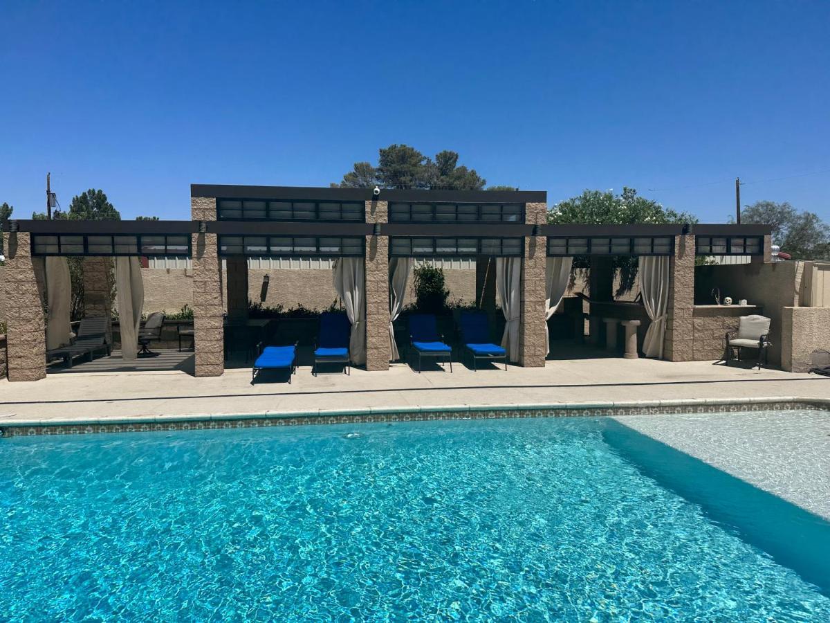 1 Small Secure Studio * Las Vegas