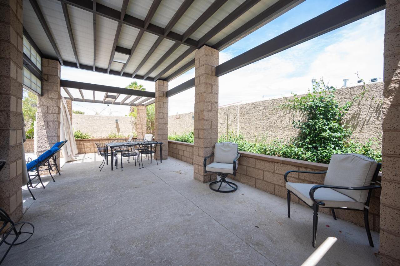 1 Small Secure Studio Apartment Las Vegas