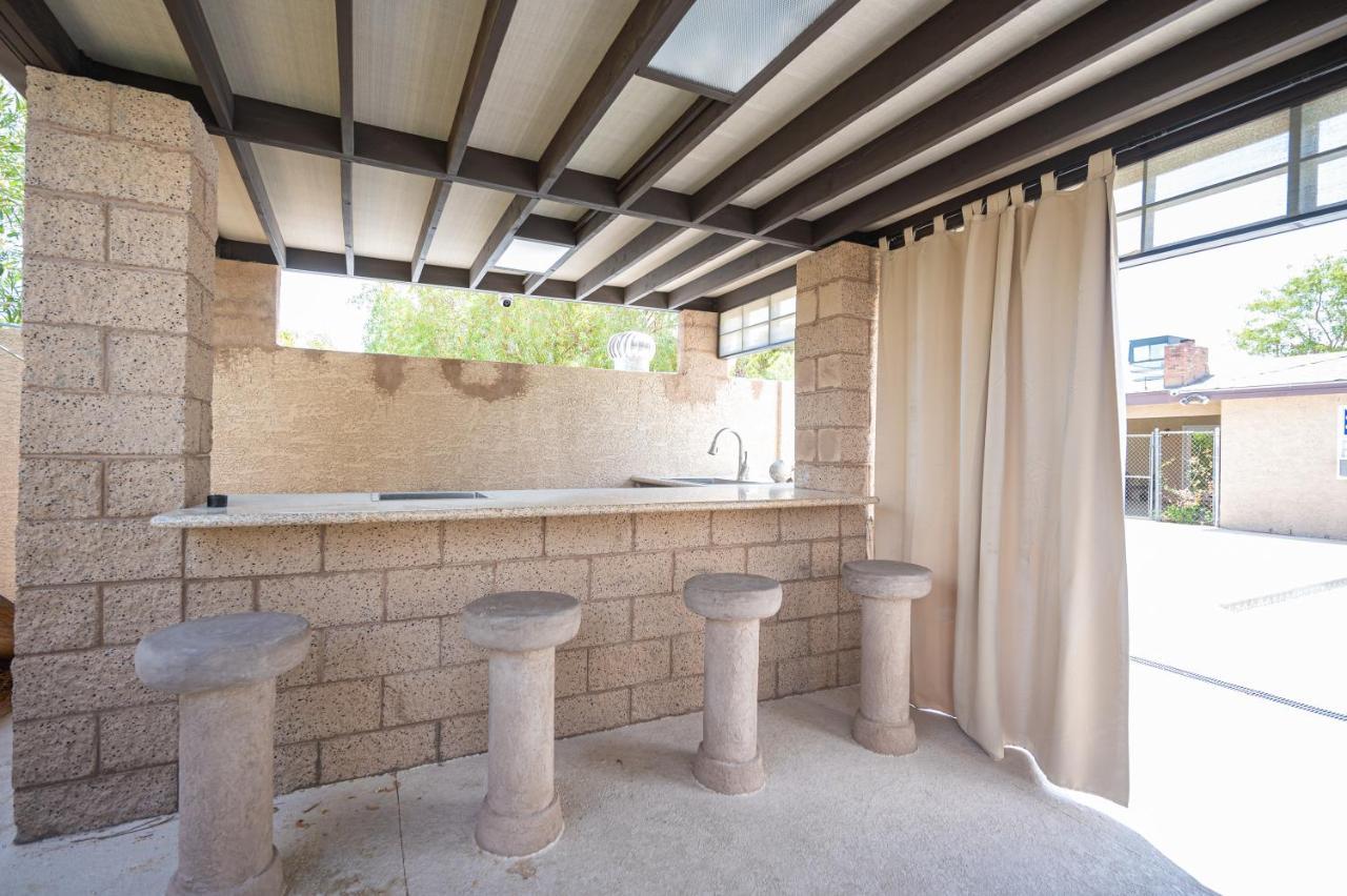 1 Small Secure Studio * Las Vegas