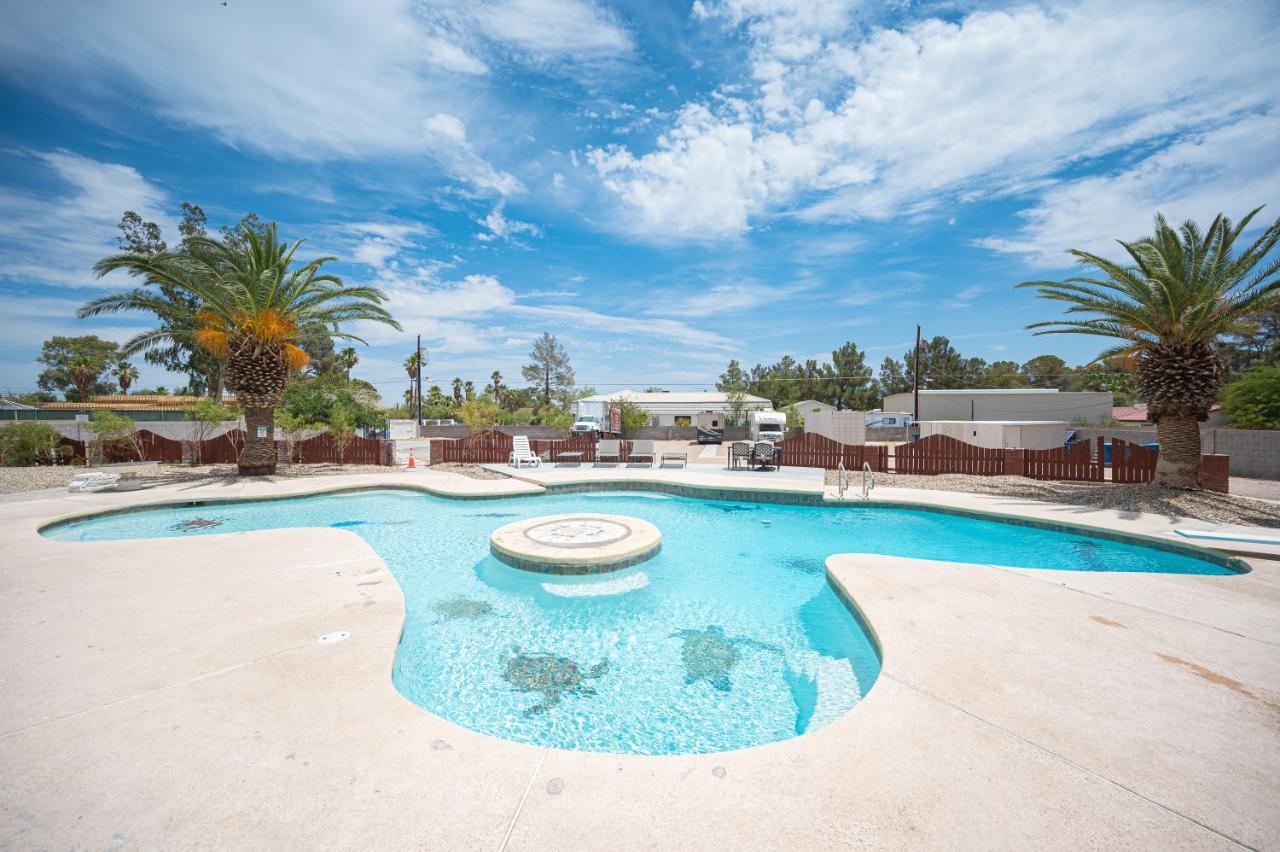 #15 Whole House 4 Bed 2 Bath Sleeps 14 Apartment *