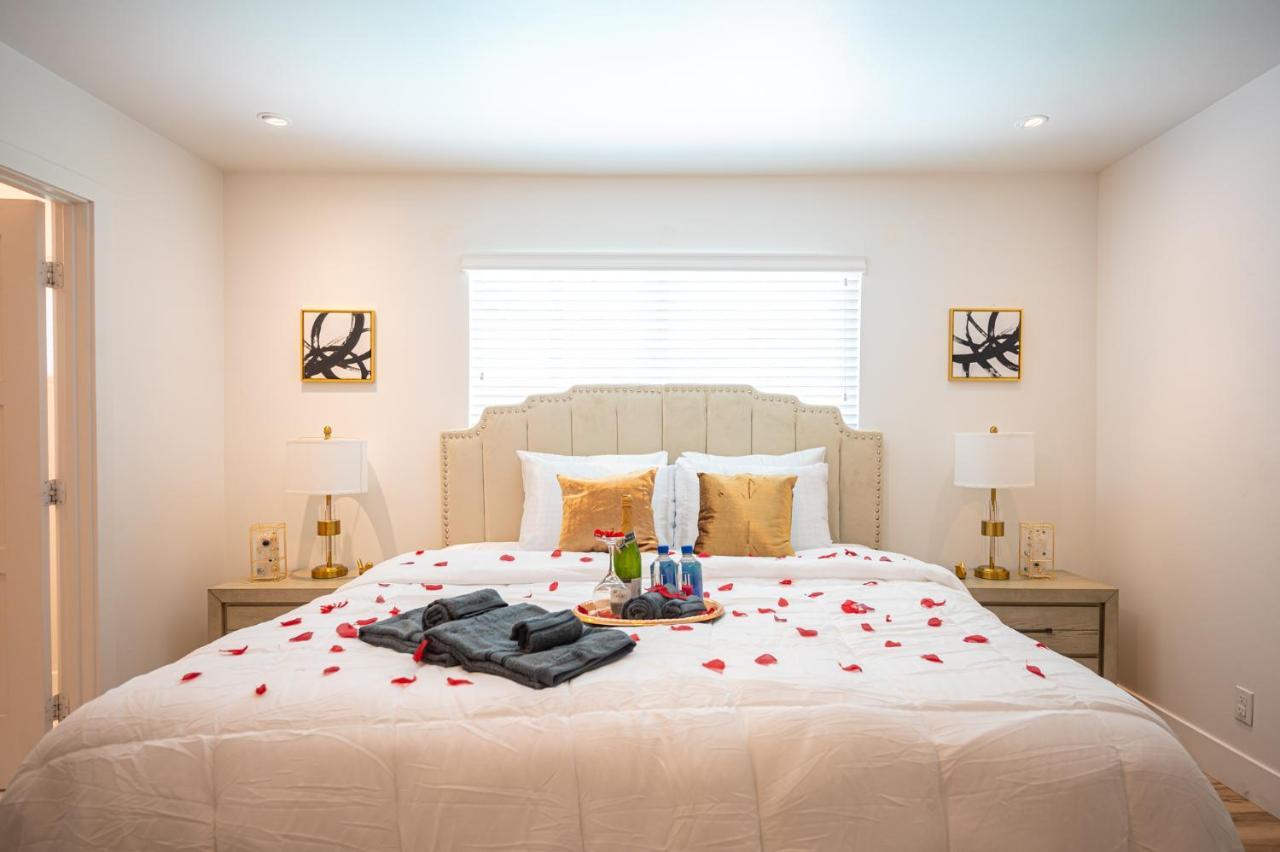 Brand New Home- Center Location * Las Vegas