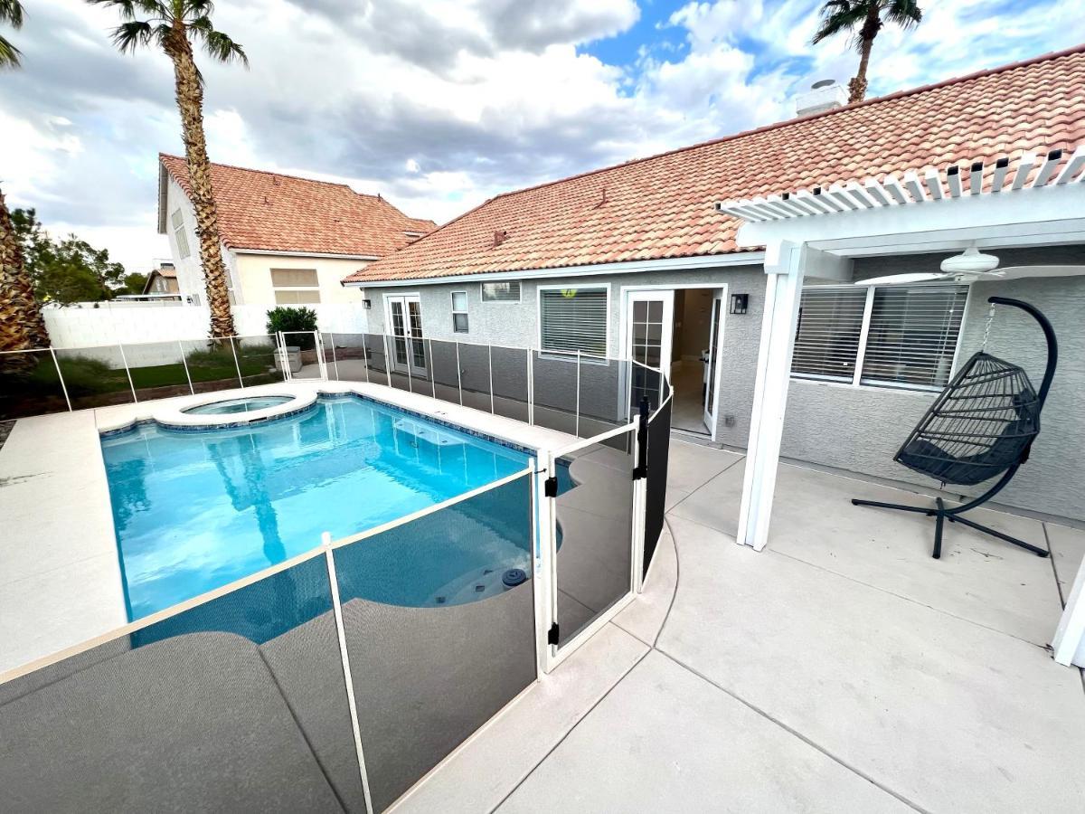 Luxury By Strip Pool And With Minivan Holiday home Las Vegas