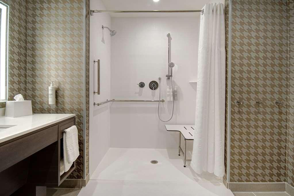 Home2 By Hilton Vegas North Hotel 3*