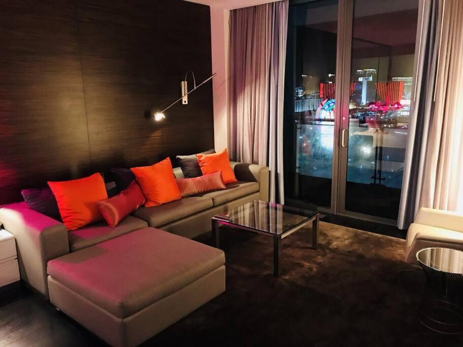 Amazing View 18th Floor At Palms Place Vegas *