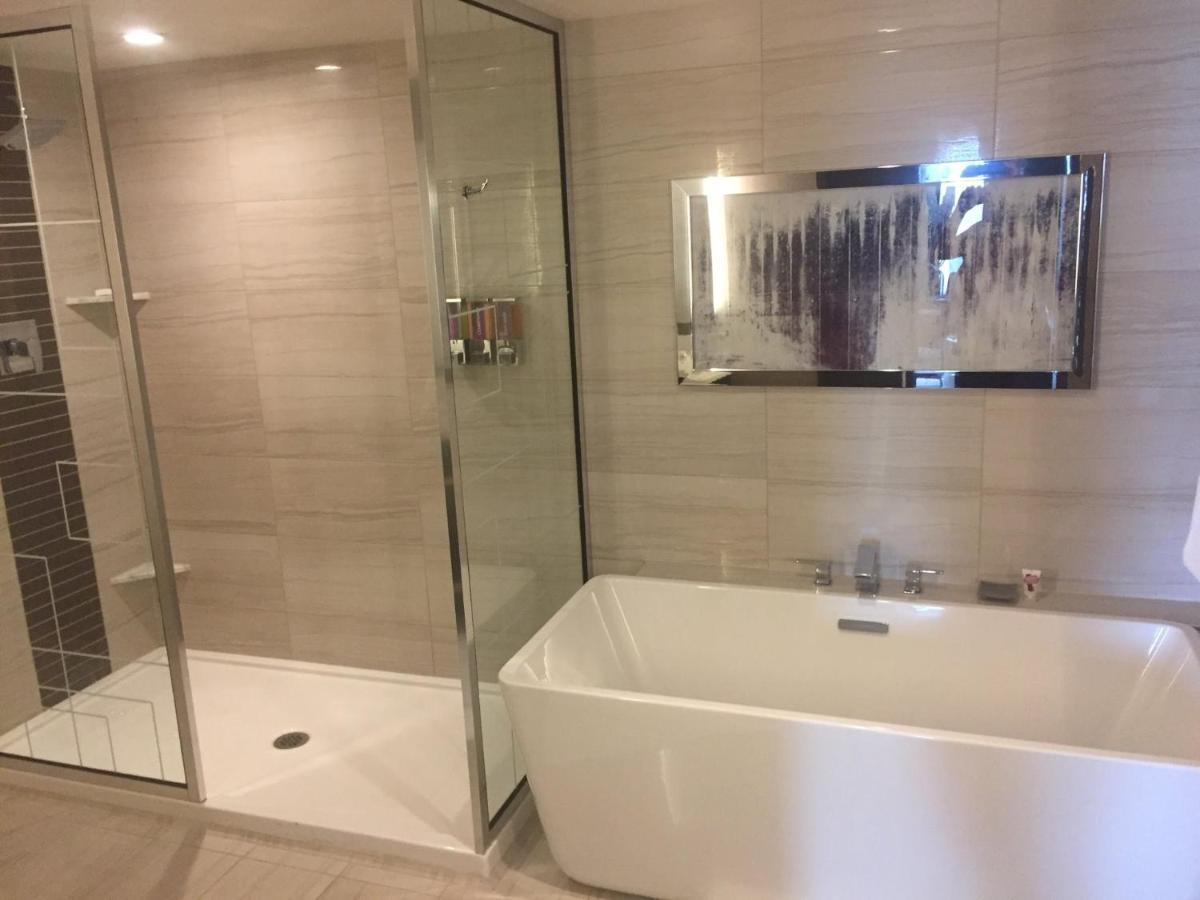 Beautiful Unit In Harrah's Casino Strip