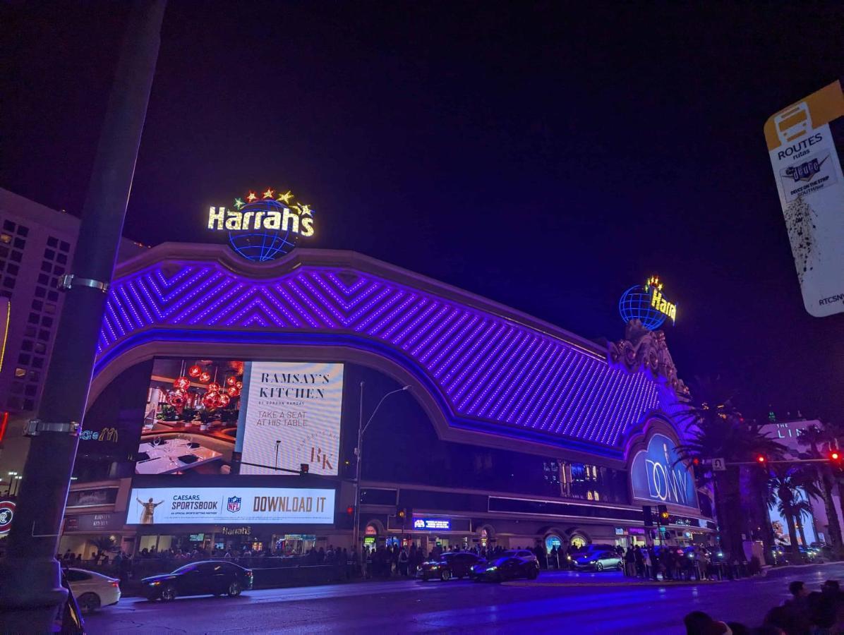 Beautiful Unit In Harrah's Casino Strip Las Vegas
