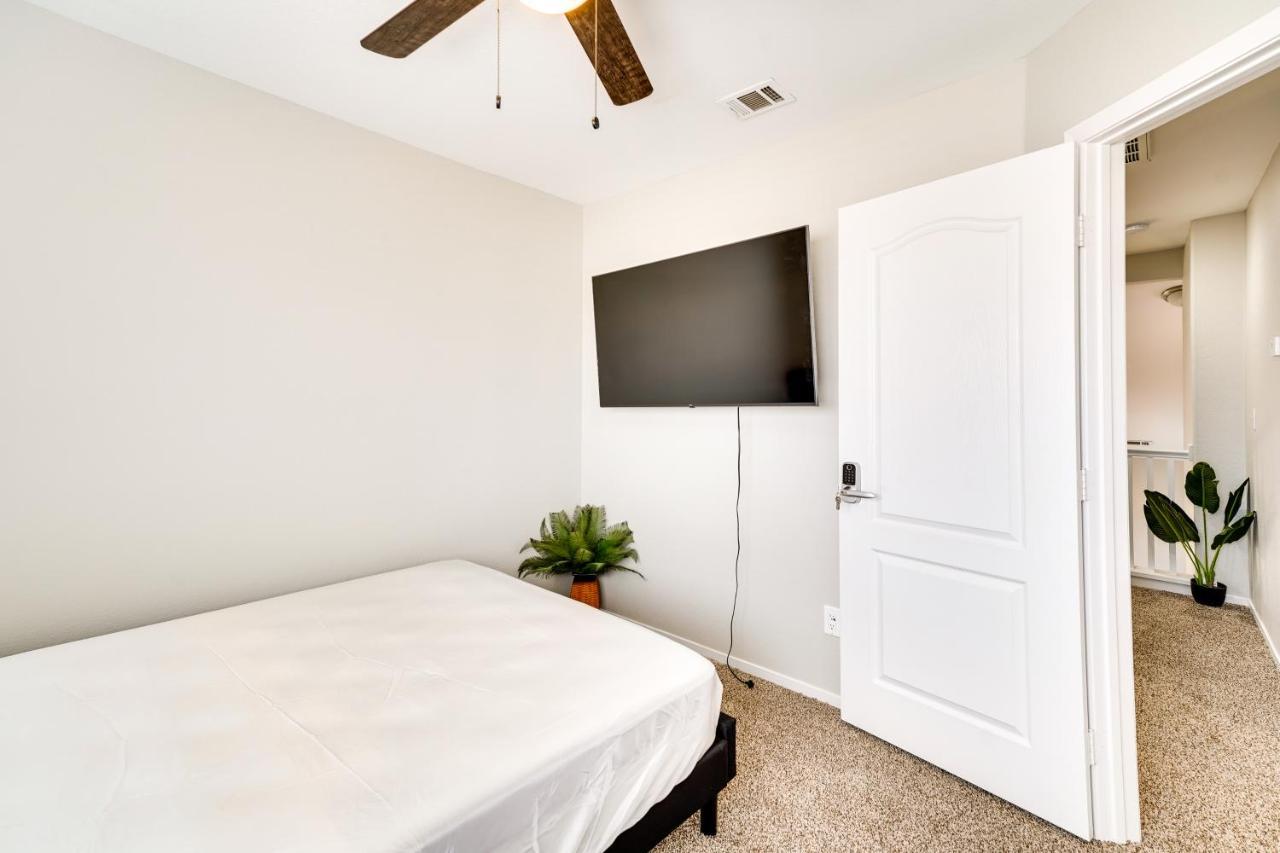 Holiday home Spacious Vegas Near Casinos And Nightlife! Las Vegas