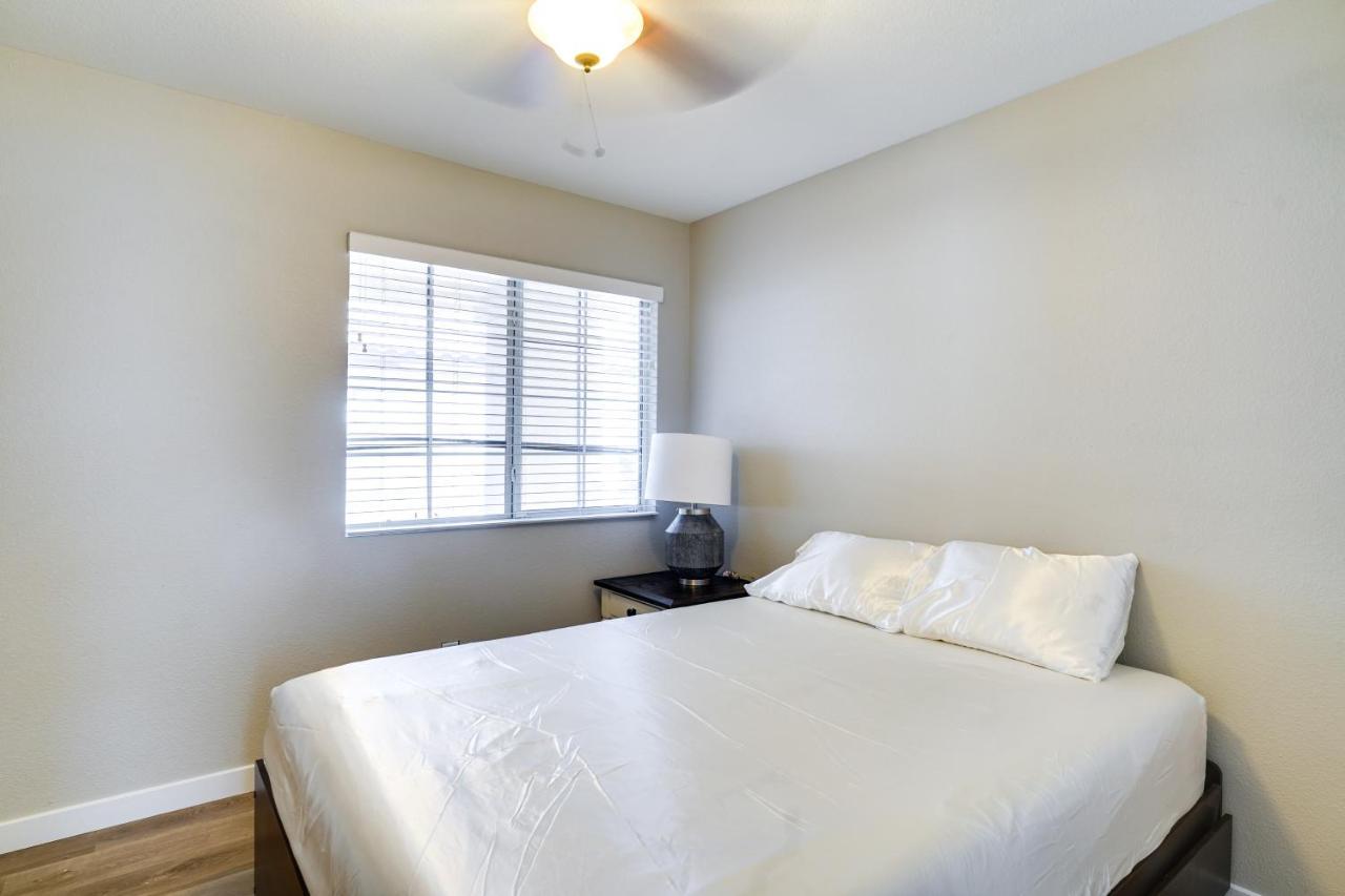 Spacious Vegas Near Casinos And Nightlife! *