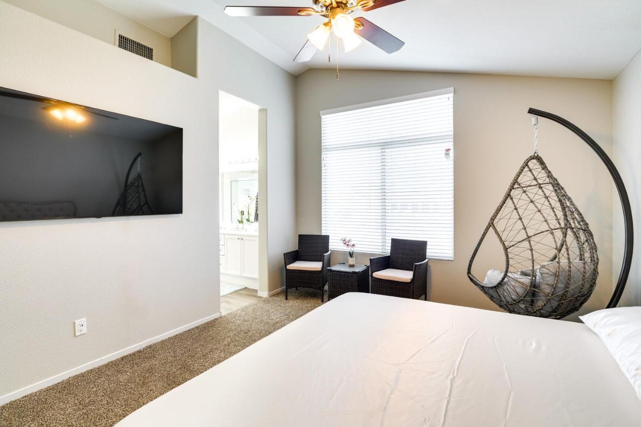 Spacious Vegas Near Casinos And Nightlife! Holiday home