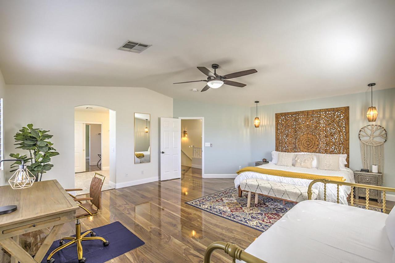 Buddha Gem, Central 6 Bed Room Luxury Home With Pool Hot Tub Game Room And Much More Hébergement de vacances Las Vegas