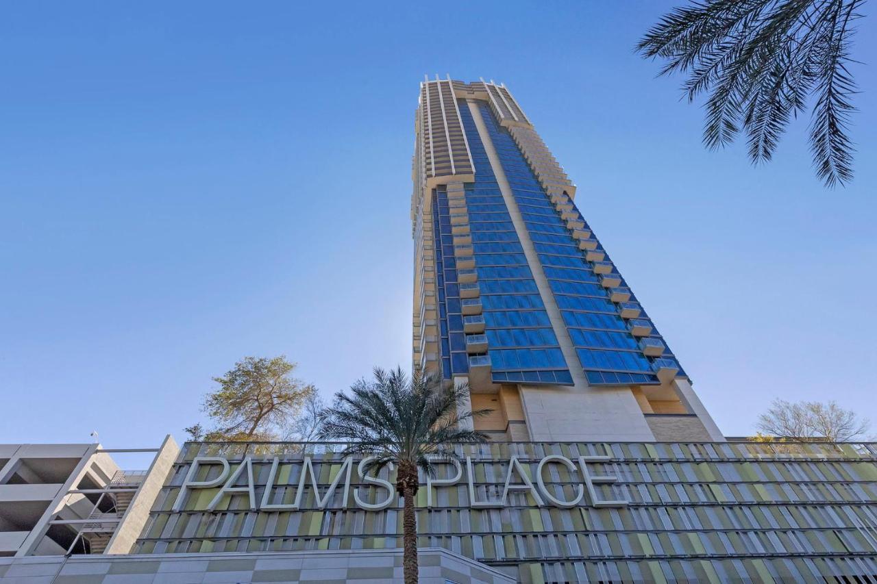 Huge Modern Luxury 17 Floor Panoramic Corner With Open Balcony * Las Vegas