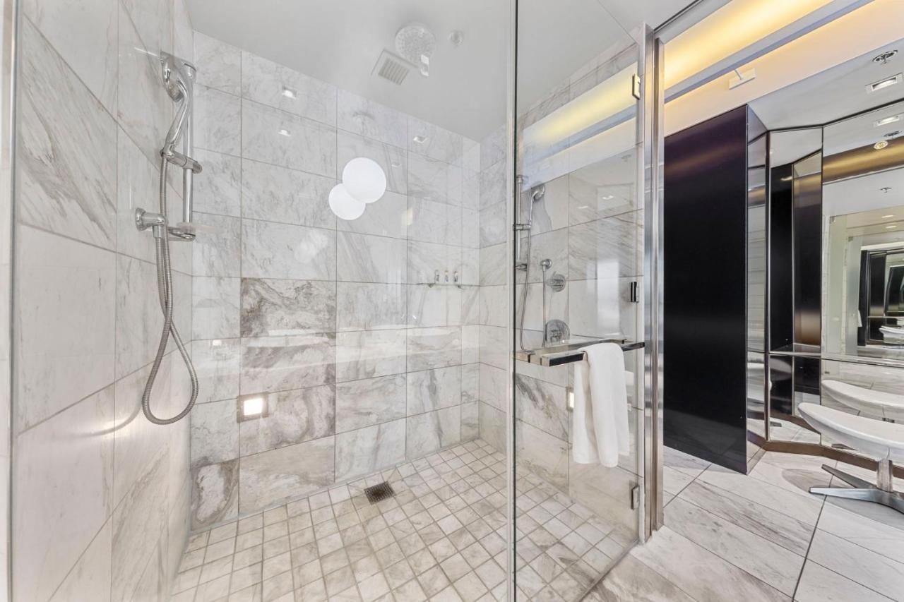 Huge Modern Luxury 17 Floor Panoramic Corner With Open Balcony Appartement