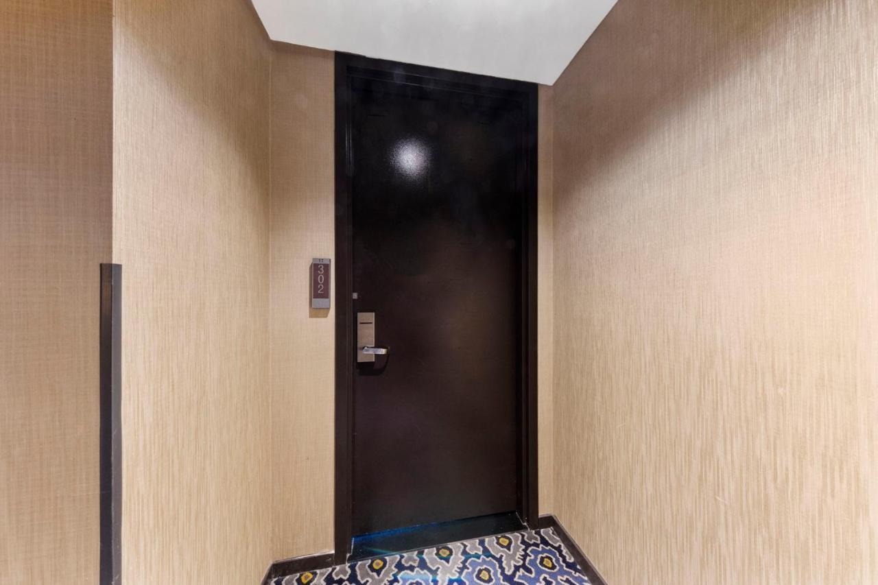 Huge Modern Luxury 17 Floor Panoramic Corner With Open Balcony Appartement Las Vegas