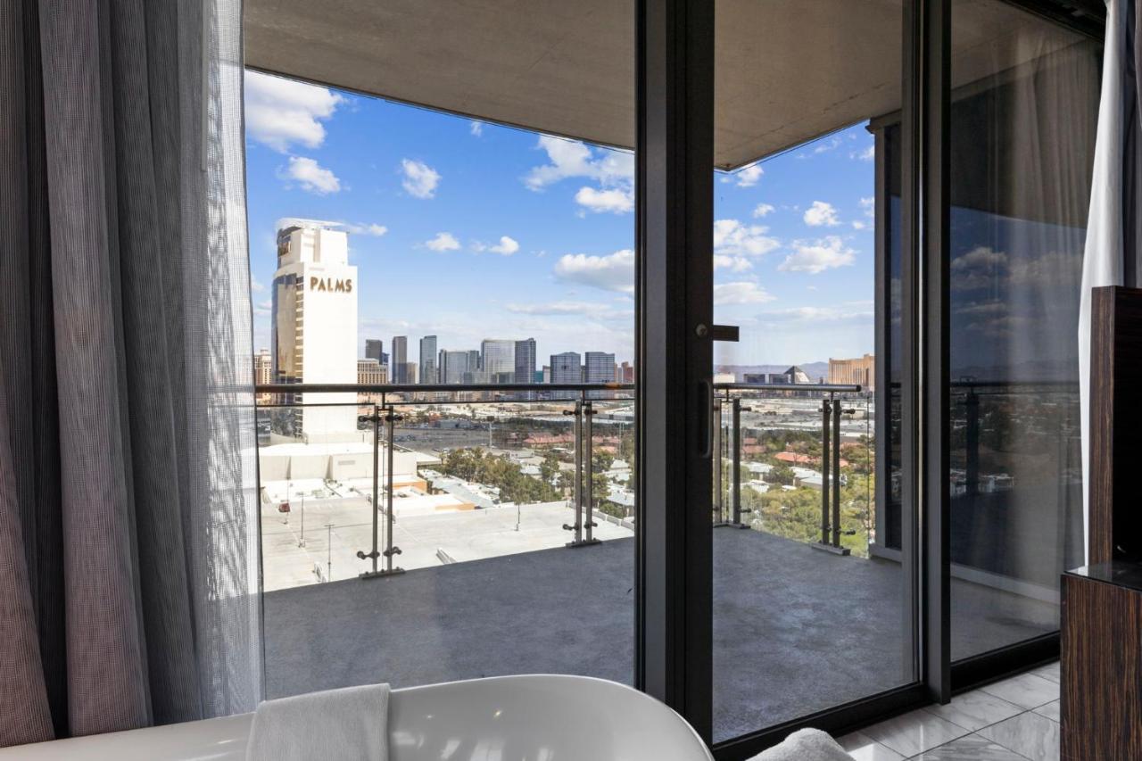 Huge Modern Luxury 17 Floor Panoramic Corner With Open Balcony Appartement Las Vegas