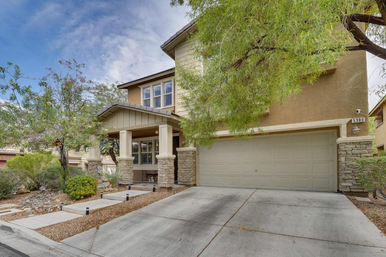 Serene Vegas With Heated Pool Near Strip! Vakantiehuis