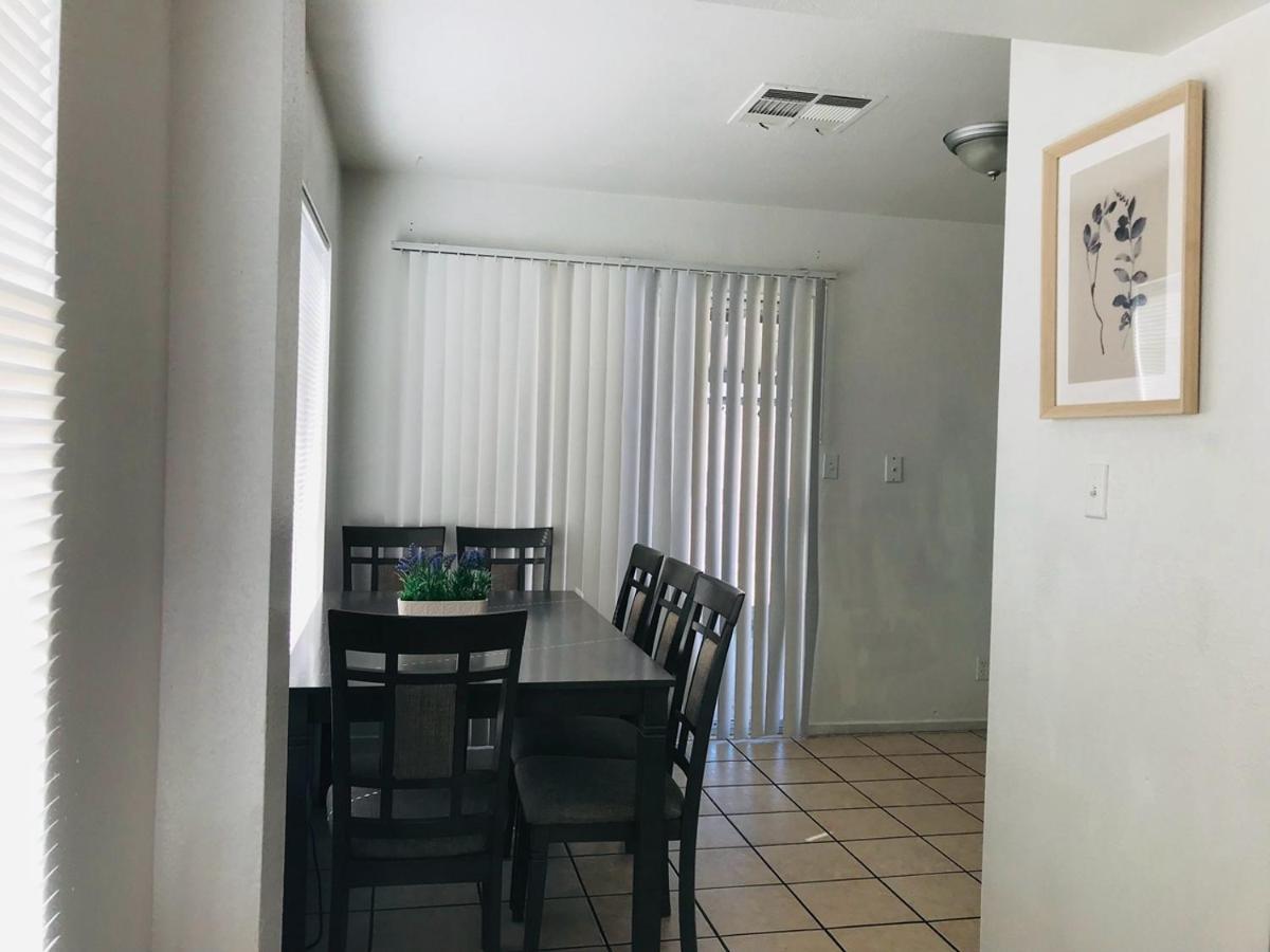 Super Comfortable And Beautiful 3 Bedrooms, 2 Baths House Renting