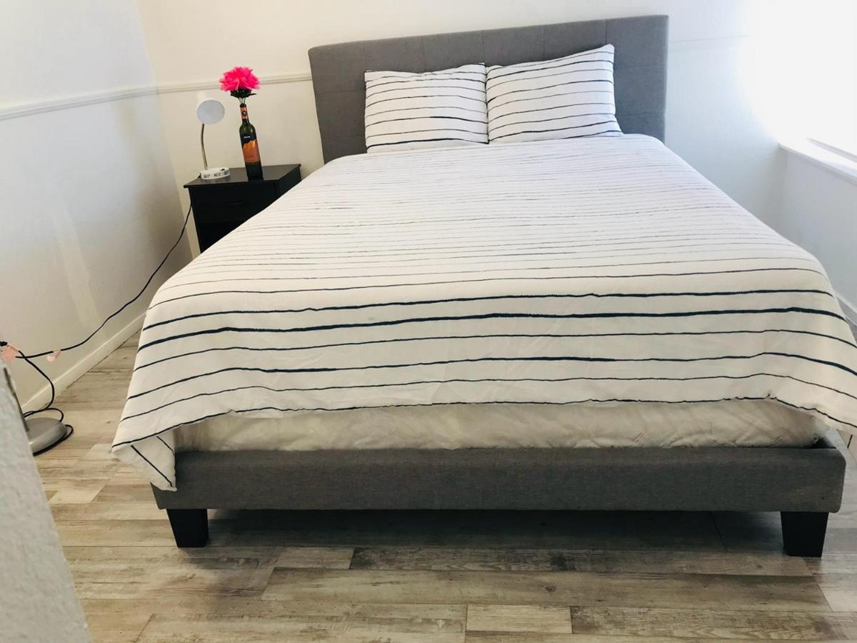 Super Comfortable And Beautiful 3 Bedrooms, 2 Baths House Renting *