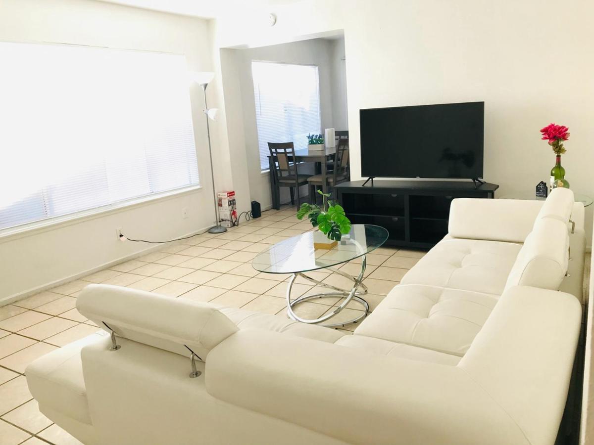 Super Comfortable And Beautiful 3 Bedrooms, 2 Baths House Renting Holiday home *