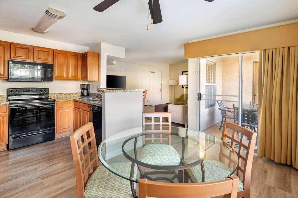 Hilton Vacation Club Desert Retreat Vegas Hotel Las Vegas