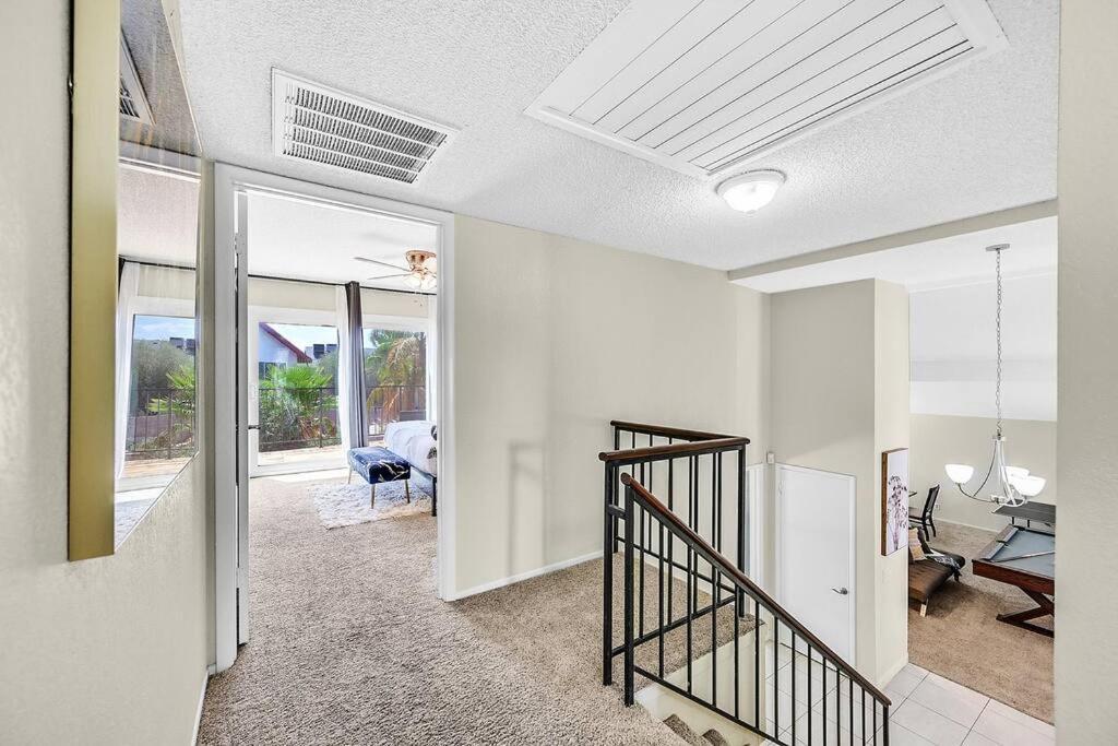 Oh My Gosh! Look At One! Holiday home Las Vegas