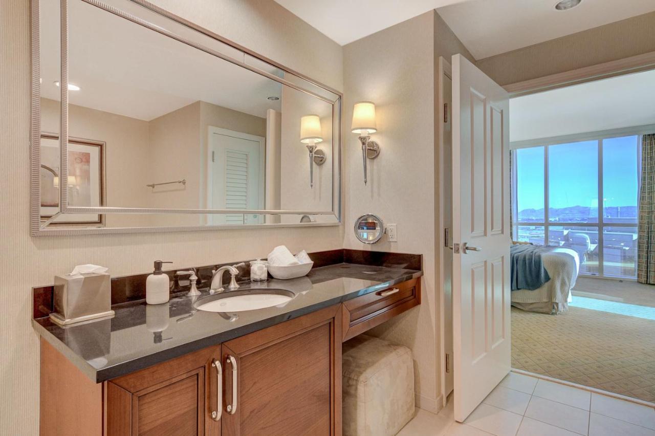 Aparthotel Mgm Signature Upgraded 1bd/2bth W/balcony *