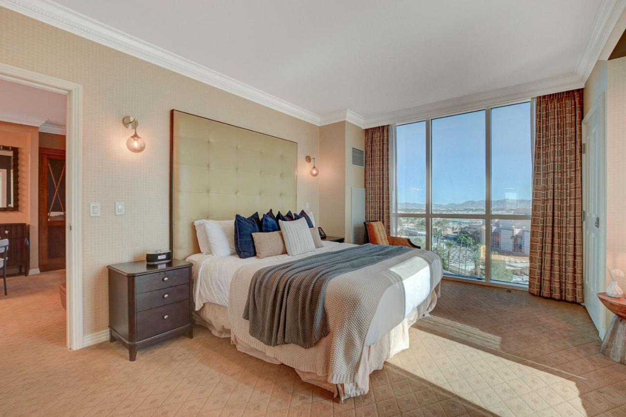 Mgm Signature Upgraded 1bd/2bth W/balcony *