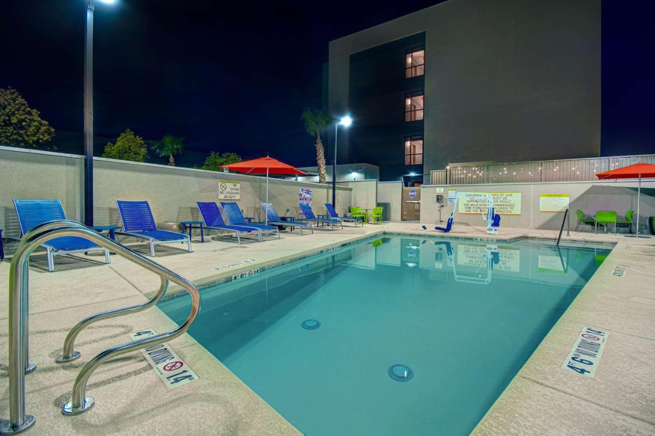 Home2 By Hilton Vegas North 3*