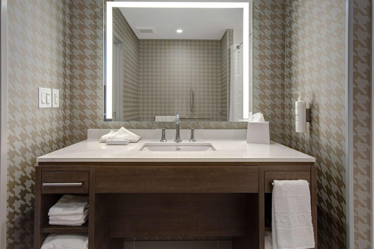 Home2 By Hilton Vegas North Hotel 3*