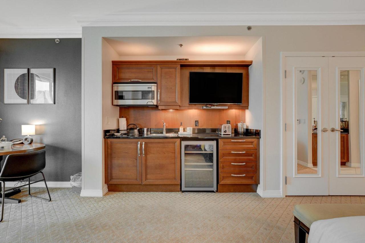Aparthotel Blu Cashmere * Mgm Signature 23rd Flr W/balcony Strip View *