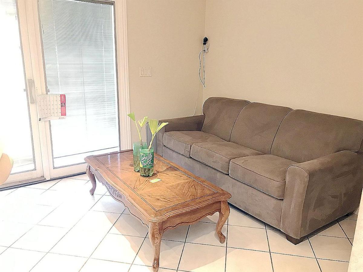 New Bedroom Queen Size Bed At Vegas For Rent-2 Homestay Las Vegas