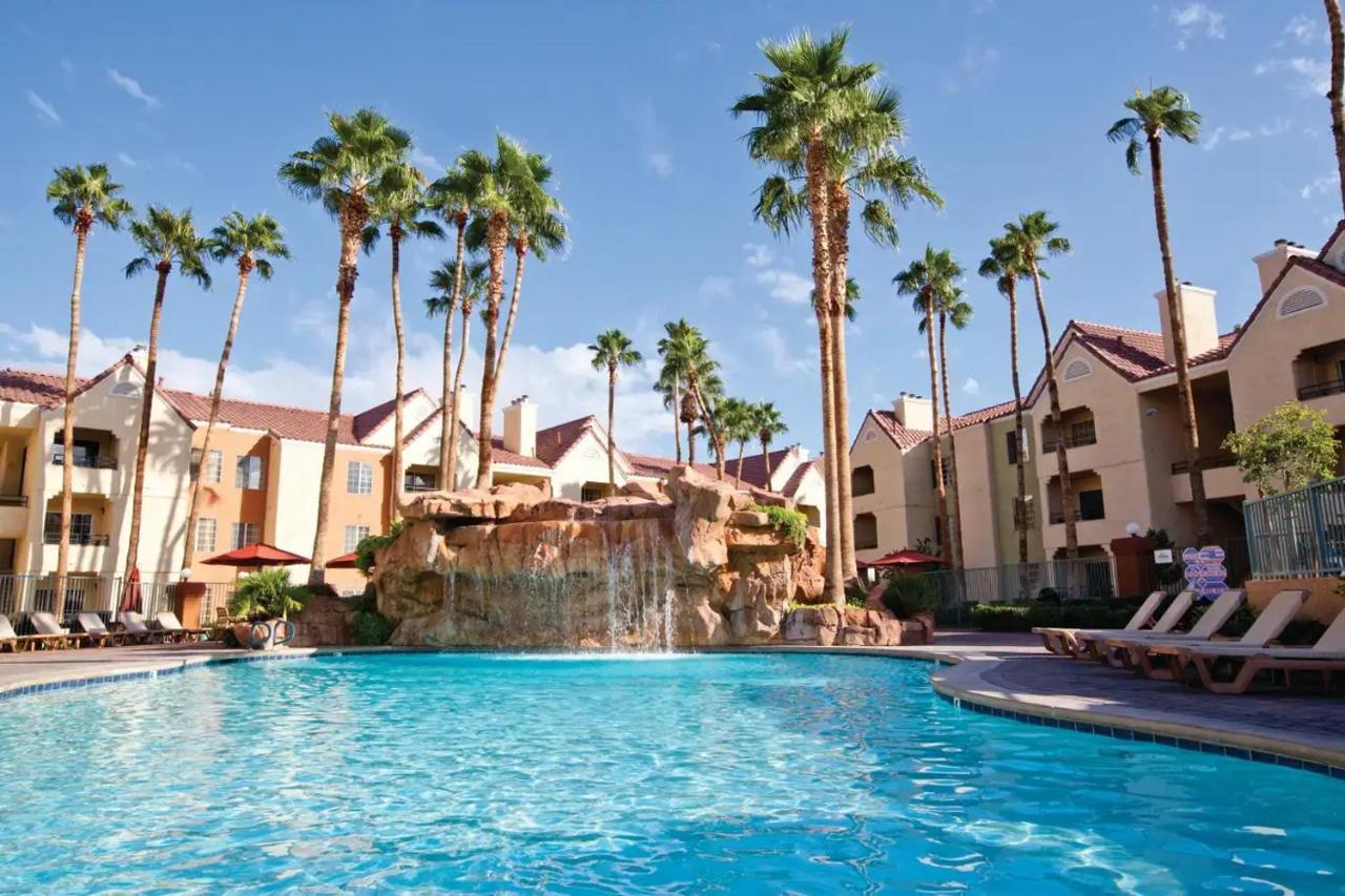 Club Vacations At Desert Club