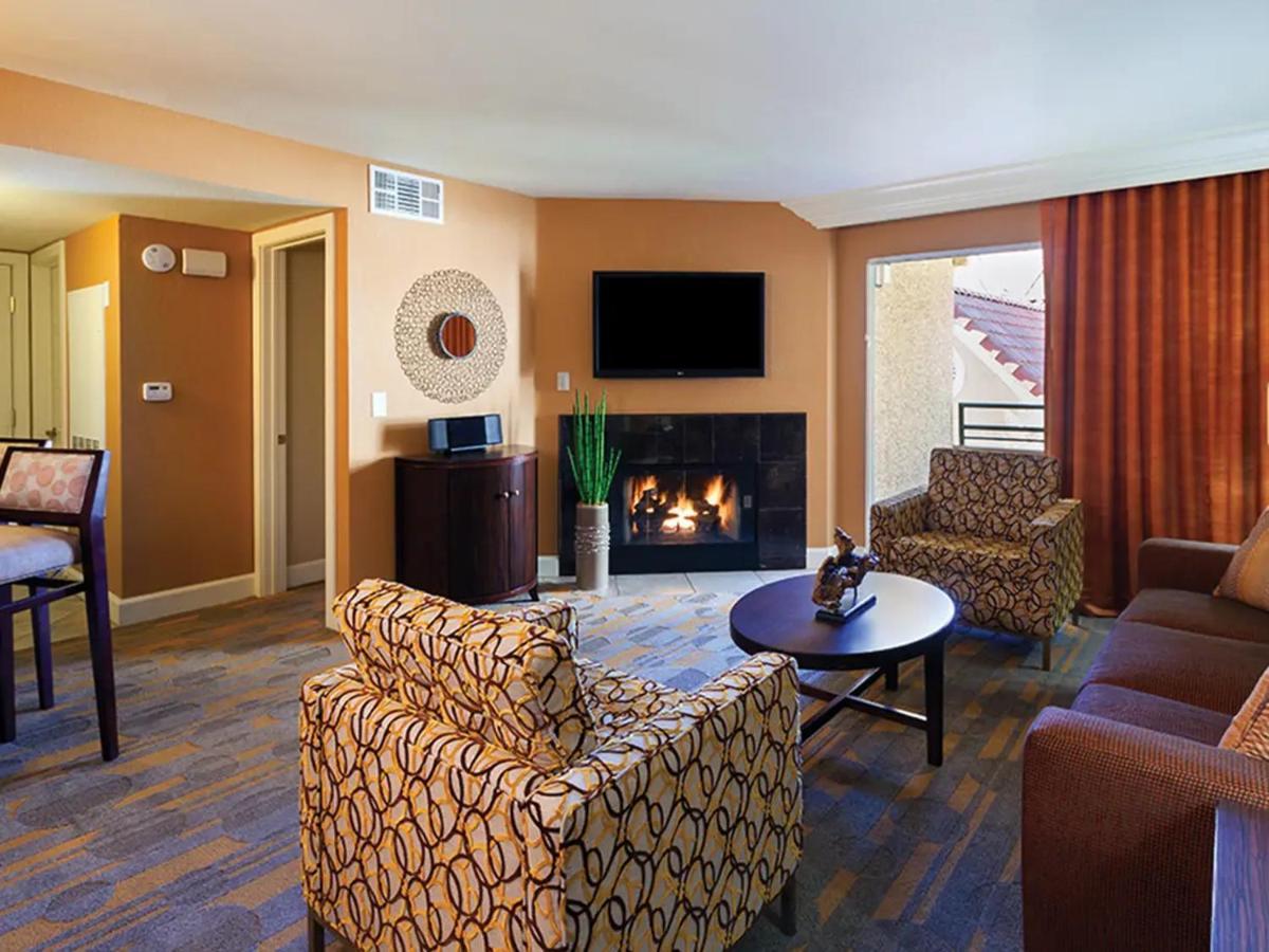 Club Vacations At Desert Club Hotel 3*