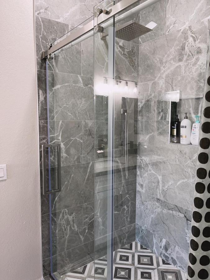 Pool House Newly Remodeled 3bed 3bath Near Dt Summerlin And Red Rock