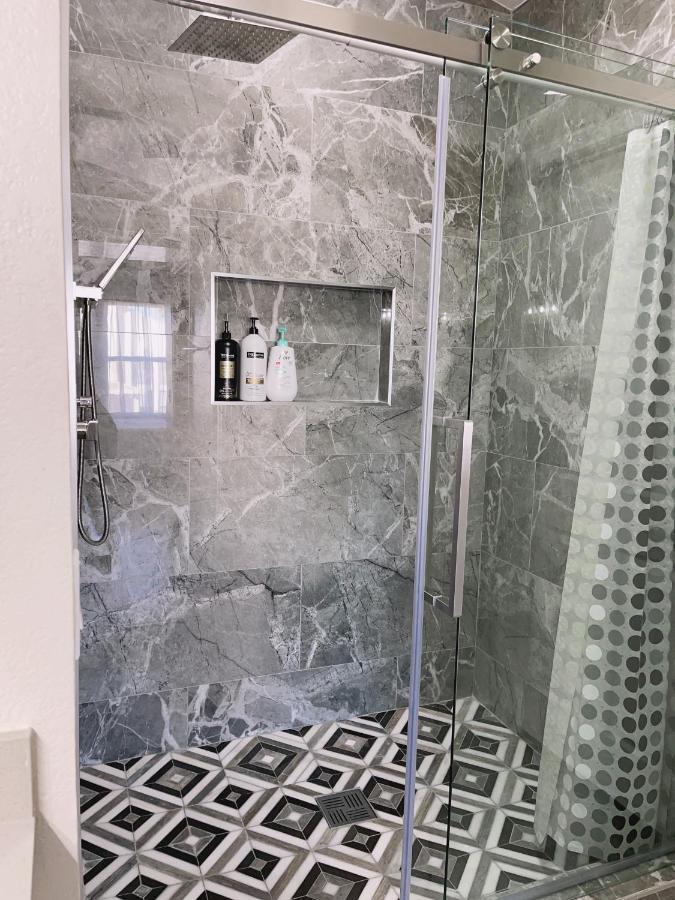 Pool House Newly Remodeled 3bed 3bath Near Dt Summerlin And Red Rock Las Vegas