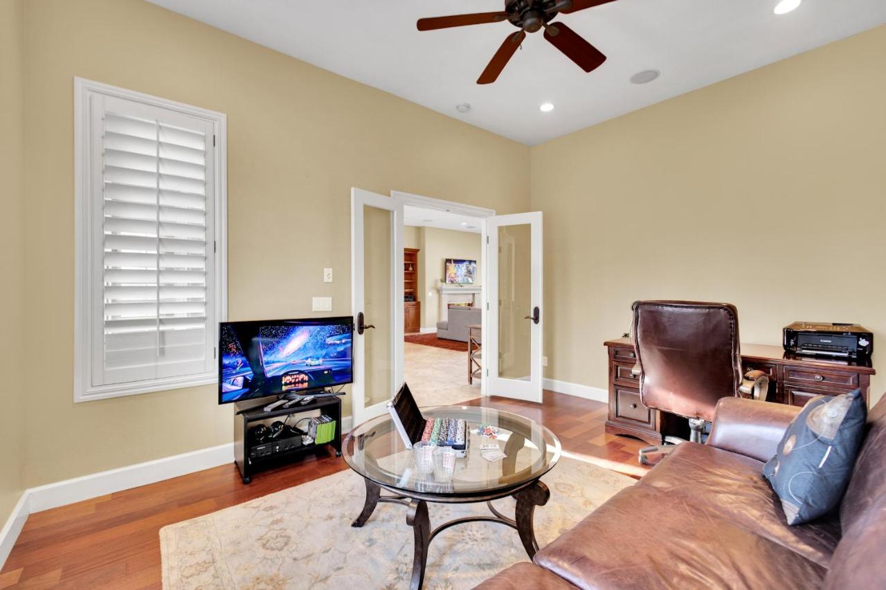 Oasis Retreat At Henderson Greens Holiday home *