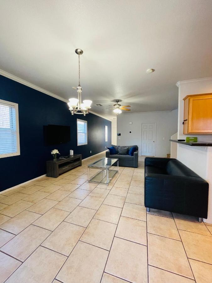 Casa de férias 3br King Suite/near Strip/wi-fi *