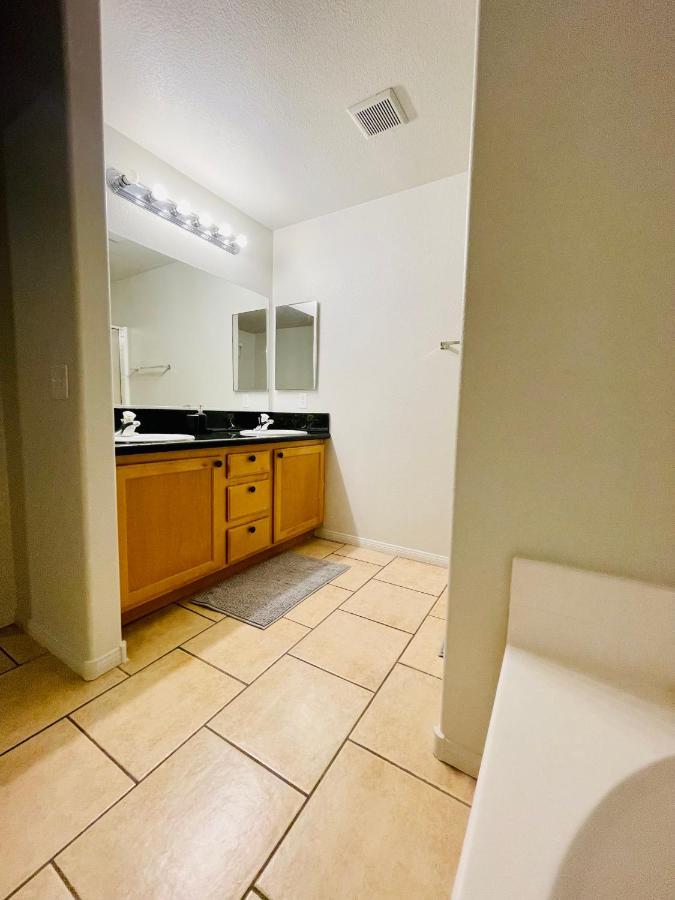 3br King Suite/near Strip/wi-fi Casa de férias Las Vegas