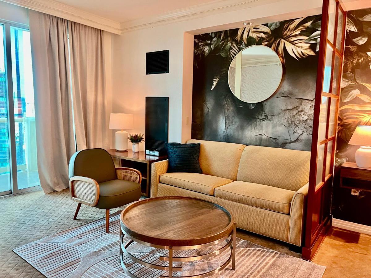 Blu Cashmere * Mgm Signature 23rd Flr W/balcony Strip View * Las Vegas