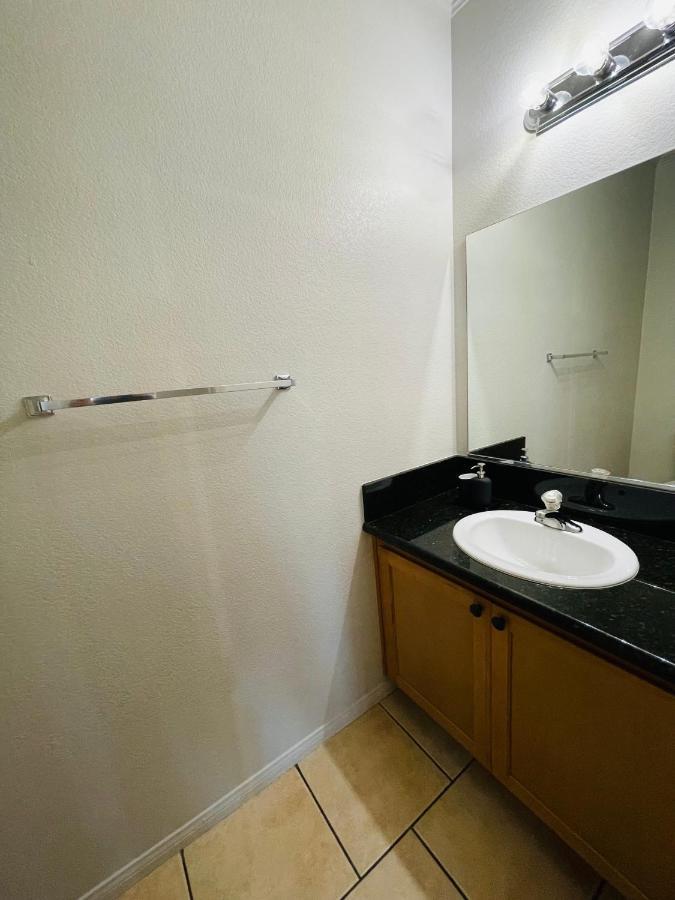 3br King Suite/near Strip/wi-fi Las Vegas