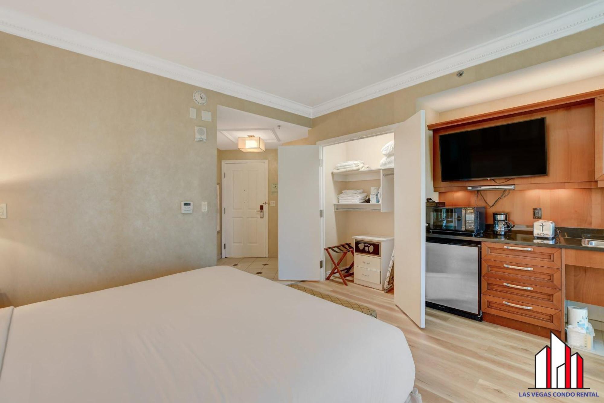 Vakantiehuis Mgm Signature-07-607 Accessible Strip View Balcony