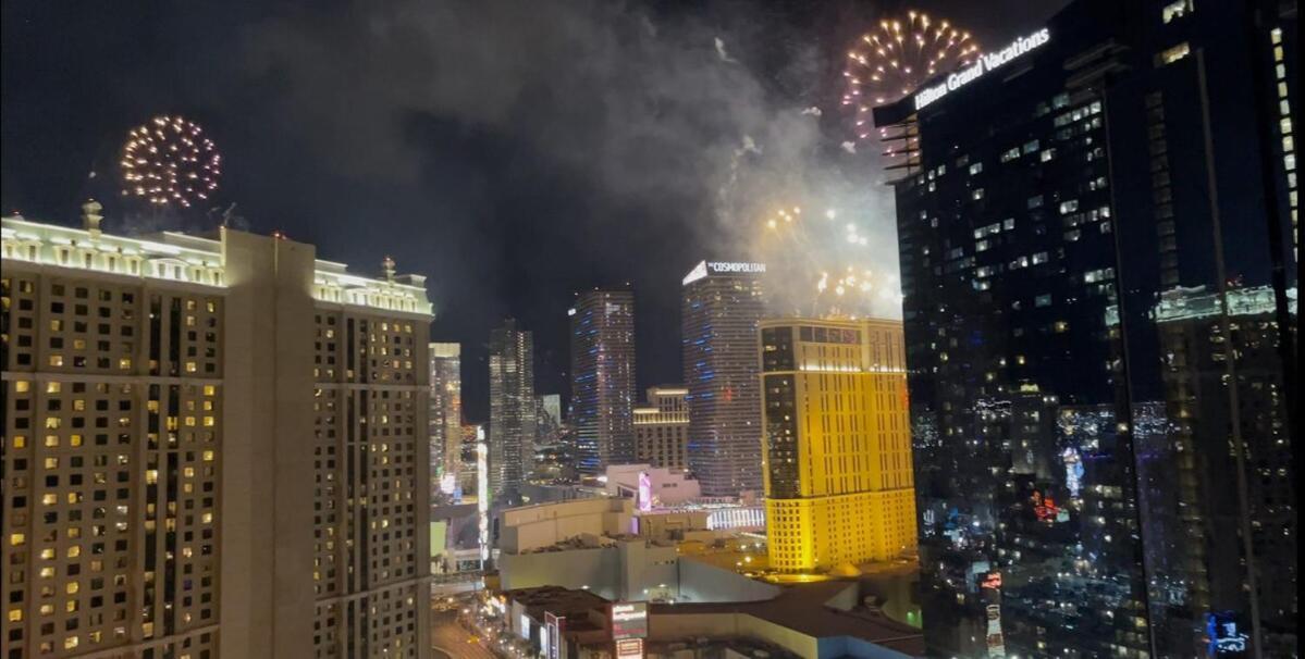 Mgm Signature-25-805 Balcony Strip Sphere F1 Views * Las Vegas