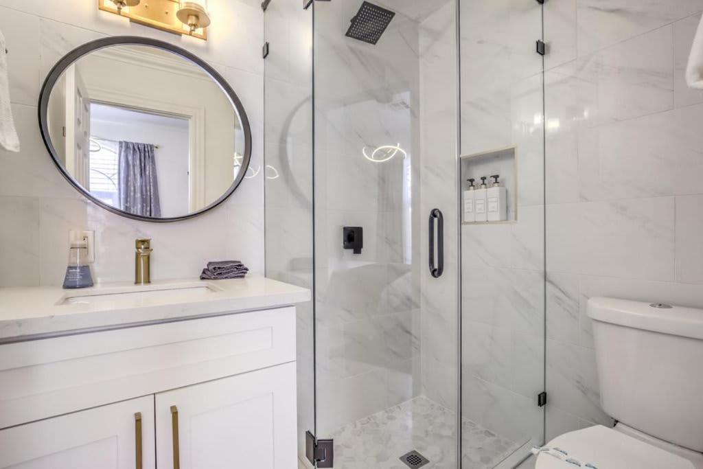 Greens- 5,700sf Luxury Vegas Pool *