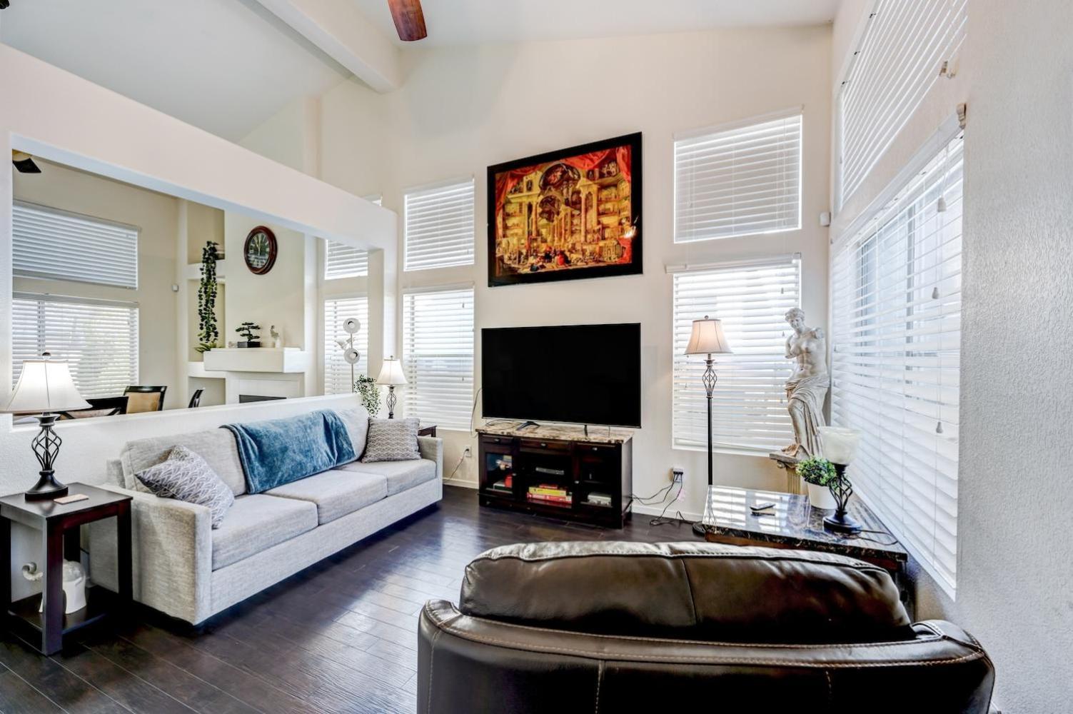 Casa vacanze Chic Vegas Retreat: Near Attractions *