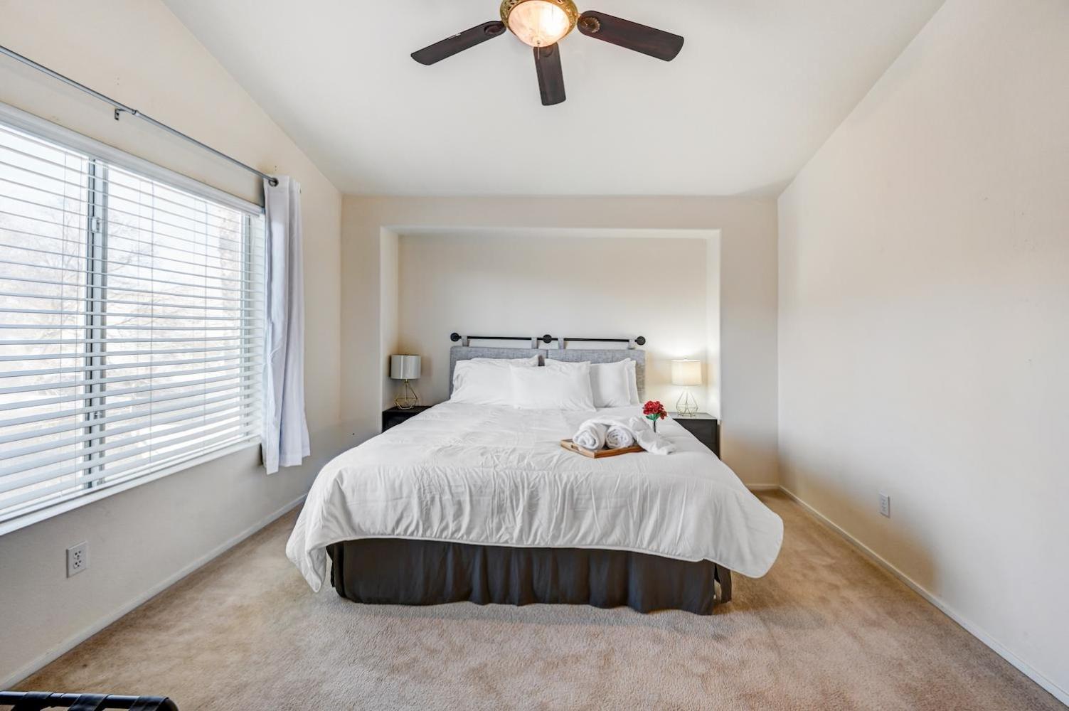Casa vacanze Chic Vegas Retreat: Near Attractions *