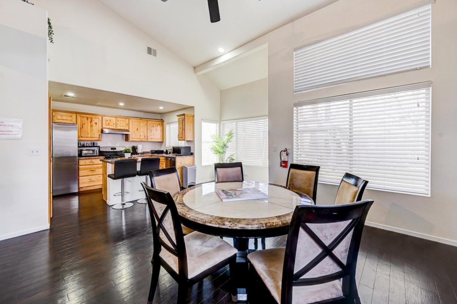 Chic Vegas Retreat: Near Attractions * Las Vegas