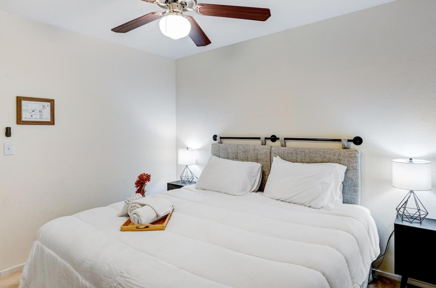 Chic Vegas Retreat: Near Attractions Las Vegas