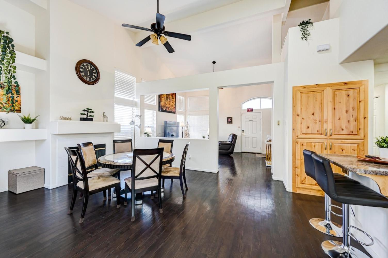 Casa vacanze Chic Vegas Retreat: Near Attractions