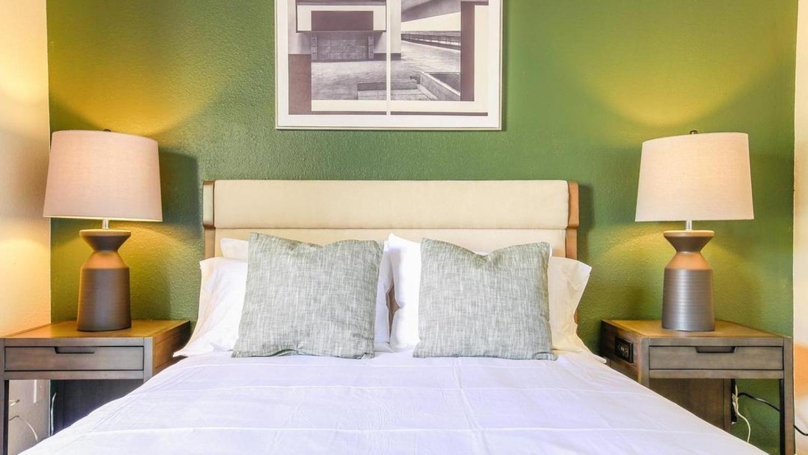 Apartment Landing - Modern With Amazing Amenities
